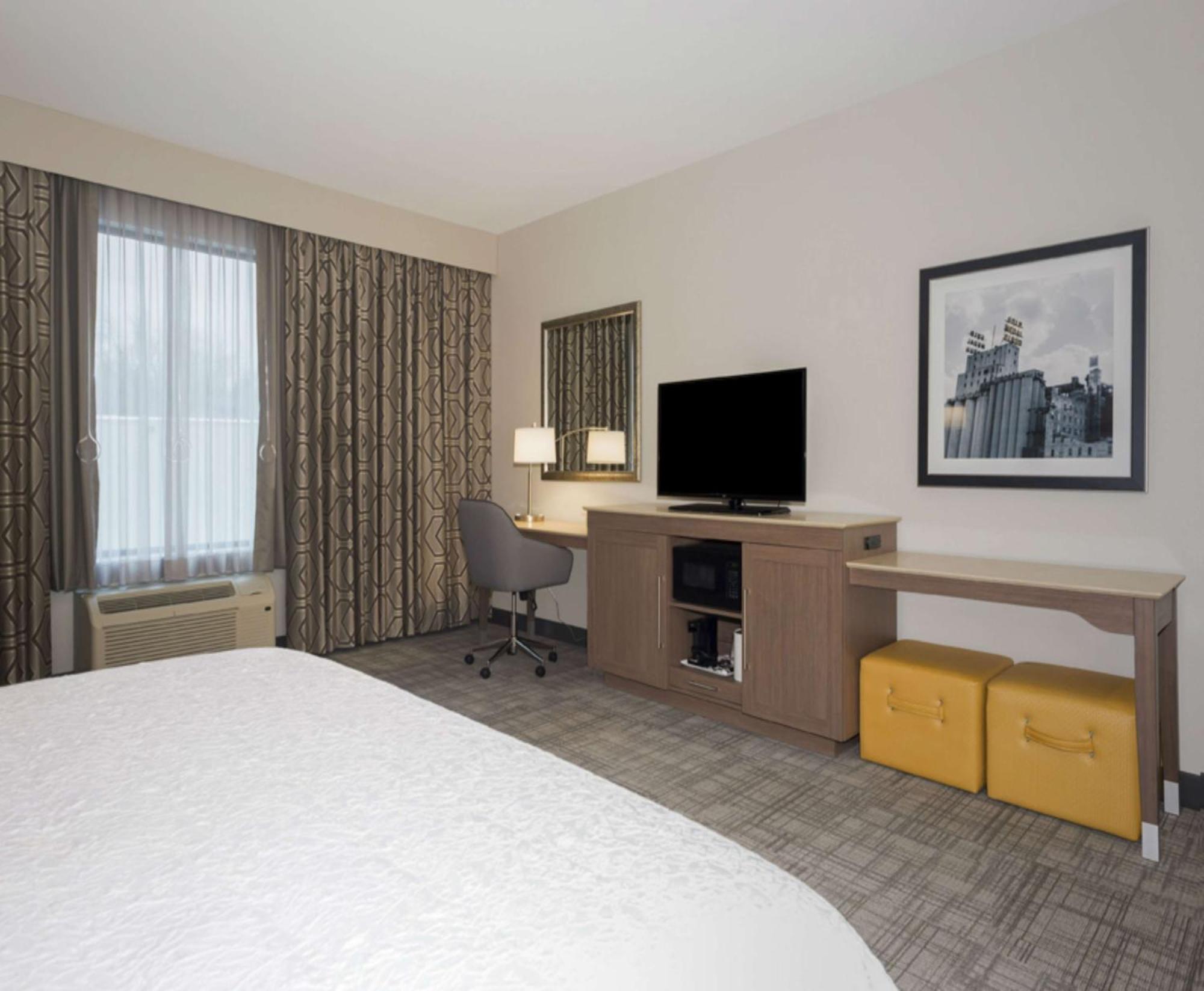 Hampton Inn And Suites Minneapolis University Area, Mn Eksteriør billede
